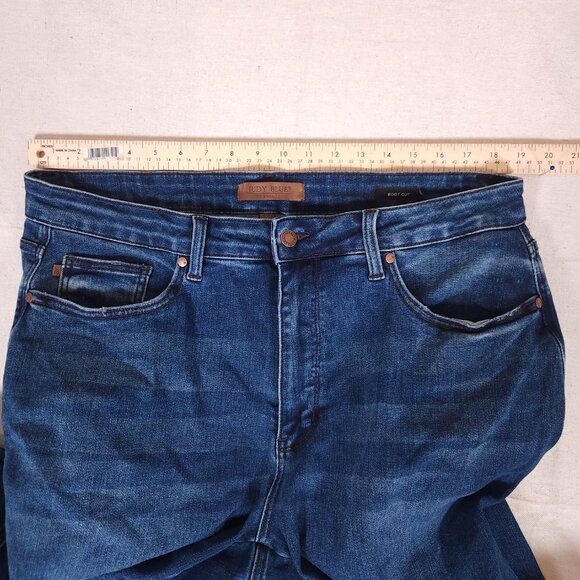 Judy Blue Tummy Control Bootcut Blue Jeans Womens 20W Short Denim Pants FLAWS - Picture 5 of 16